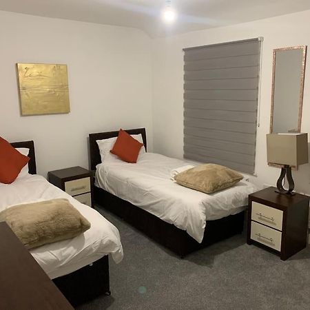 Beautiful 5Bedroom Hse-Contractor/Family/Corporate Dartford Esterno foto