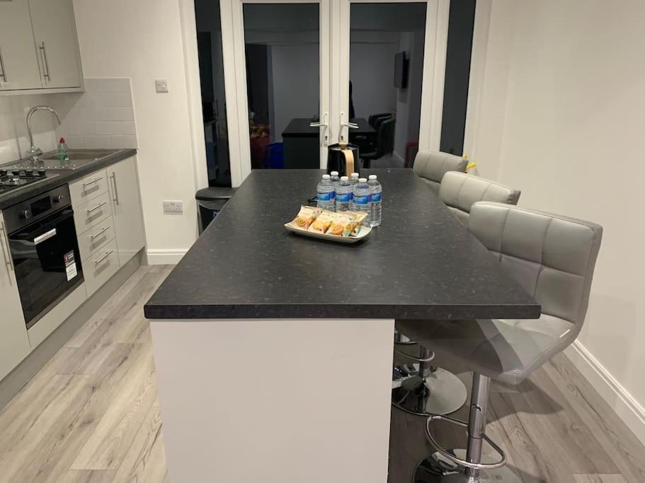Beautiful 5Bedroom Hse-Contractor/Family/Corporate Dartford Esterno foto