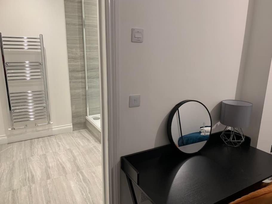 Beautiful 5Bedroom Hse-Contractor/Family/Corporate Dartford Esterno foto